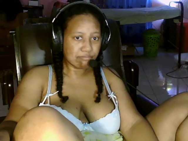Eirondra-valeen's BongaCams show and profile