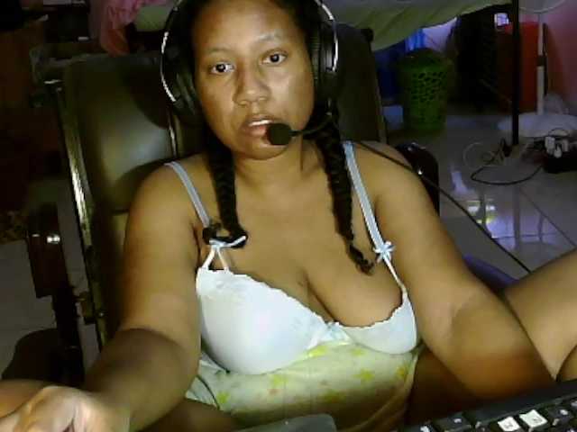 Eirondra-valeen's BongaCams show and profile