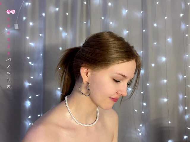 CalandraGalapon's BongaCams show and profile