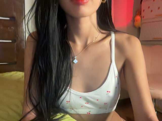 Gela-gelaa's BongaCams show and profile