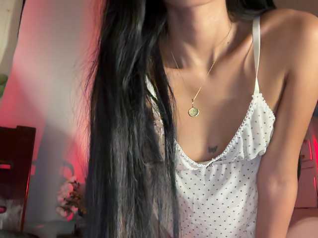 Gela-gelaa's BongaCams show and profile