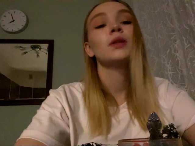 HerminiaLanting's BongaCams show and profile