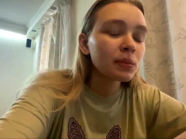 HerminiaLanting's BongaCams show and profile