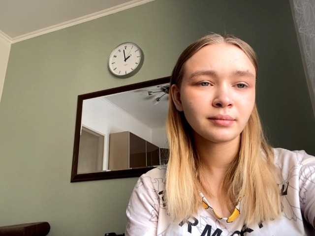 HerminiaLanting's BongaCams show and profile