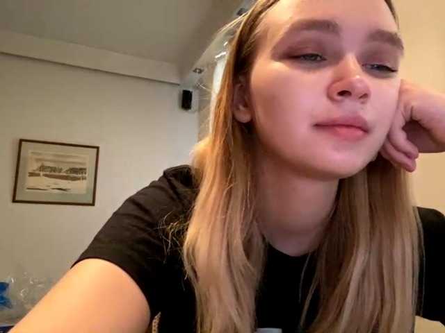 HerminiaLanting's BongaCams show and profile