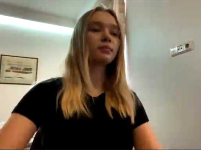 HerminiaLanting's BongaCams show and profile