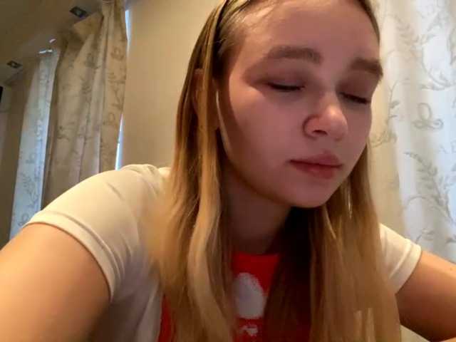 HerminiaLanting's BongaCams show and profile