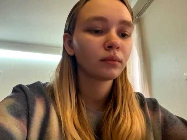 HerminiaLanting live cam profile