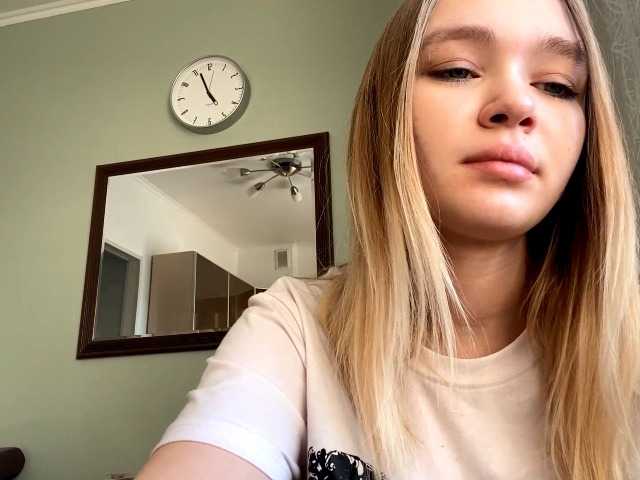 HerminiaLanting's BongaCams show and profile