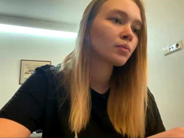 HerminiaLanting live cam profile