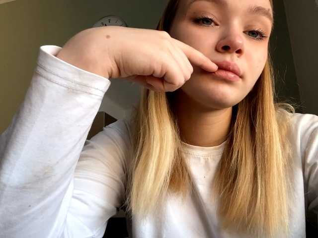 HerminiaLanting's BongaCams show and profile