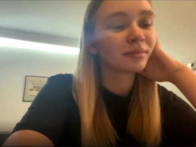 HerminiaLanting's BongaCams show and profile