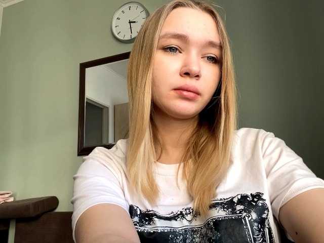 HerminiaLanting's BongaCams show and profile