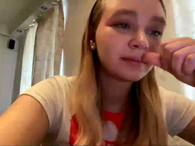 HerminiaLanting's BongaCams show and profile