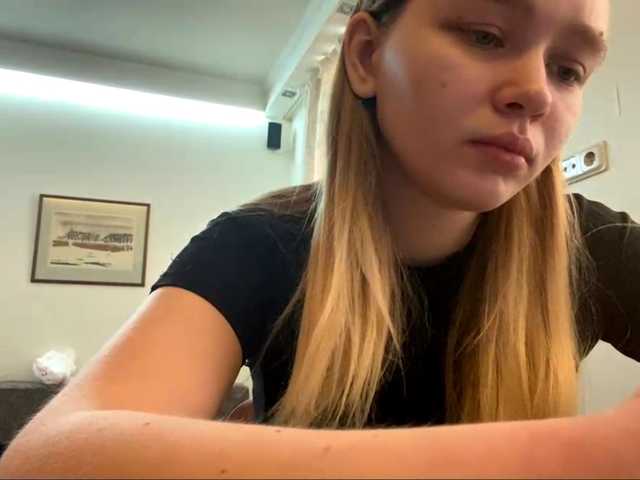 HerminiaLanting's BongaCams show and profile