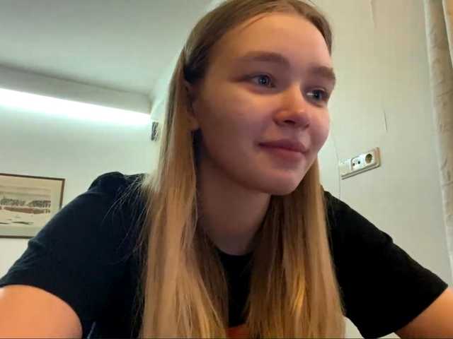 HerminiaLanting's BongaCams show and profile