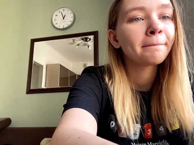 HerminiaLanting's BongaCams show and profile