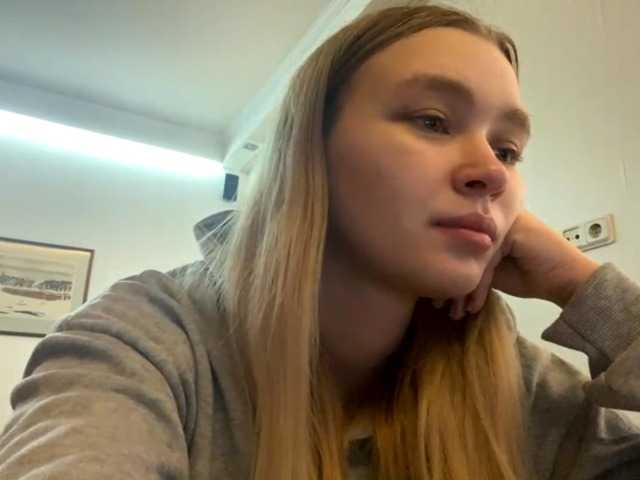 HerminiaLanting's BongaCams show and profile