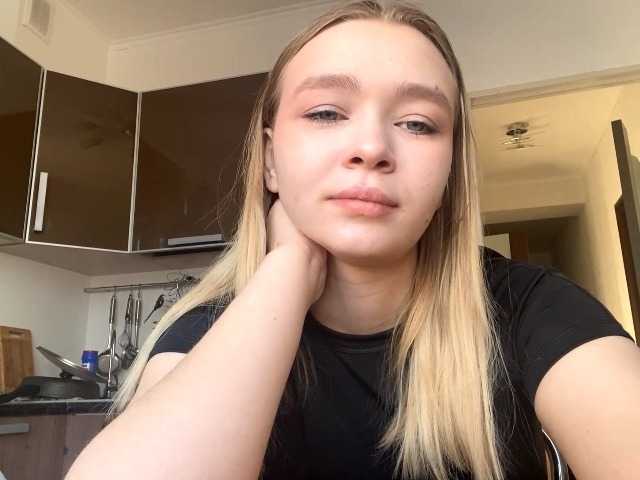 HerminiaLanting's BongaCams show and profile