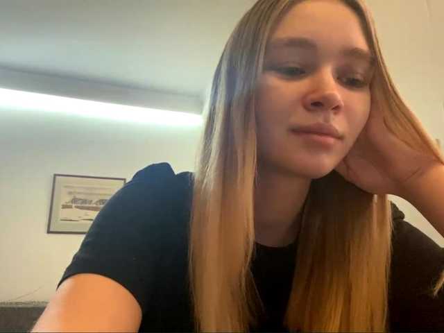 HerminiaLanting's BongaCams show and profile