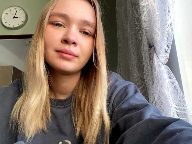 HerminiaLanting live cam