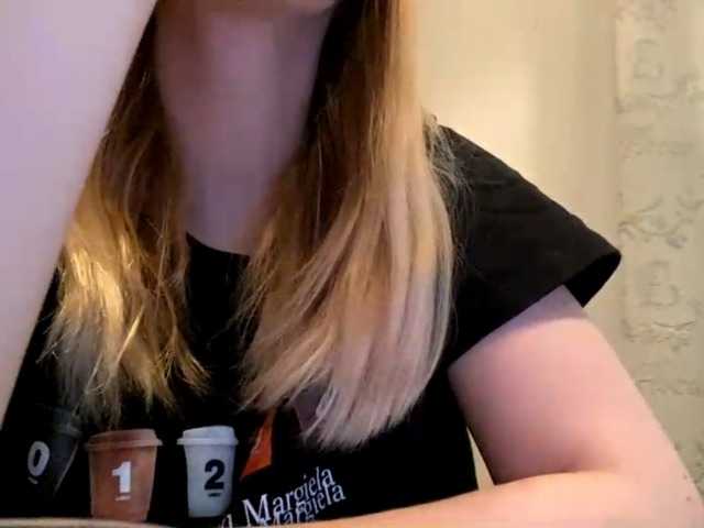 HerminiaLanting's BongaCams show and profile