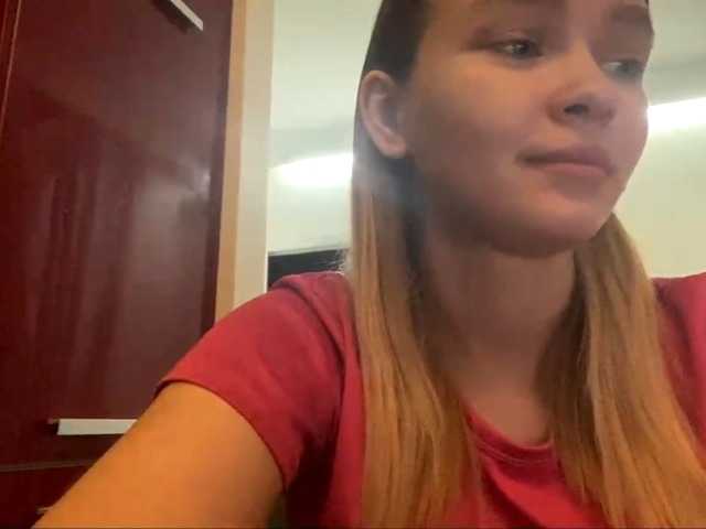 HerminiaLanting's BongaCams show and profile