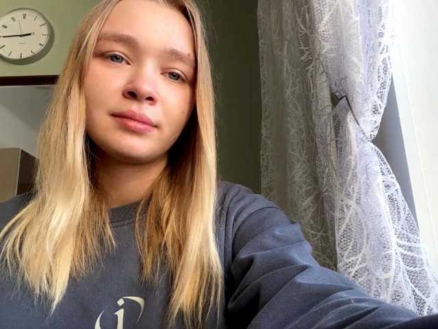 HerminiaLanting live cam