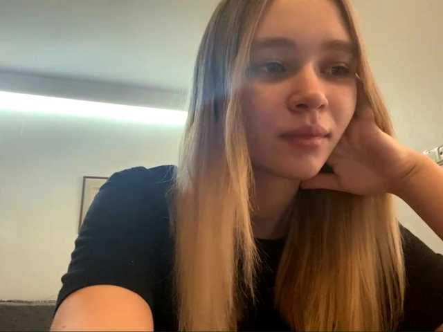 HerminiaLanting's BongaCams show and profile