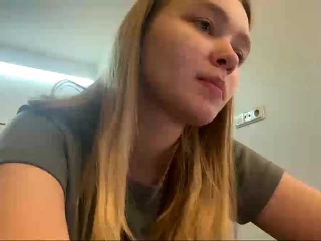 HerminiaLanting's BongaCams show and profile