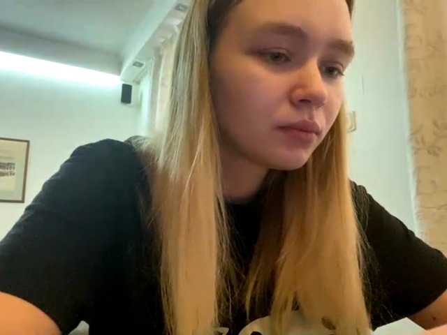 HerminiaLanting's BongaCams show and profile