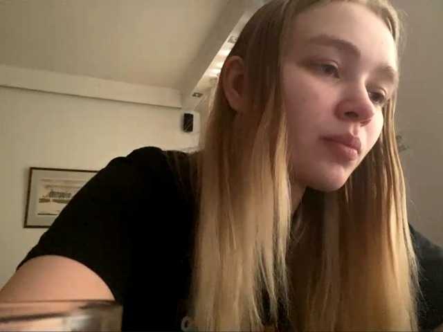 HerminiaLanting's BongaCams show and profile