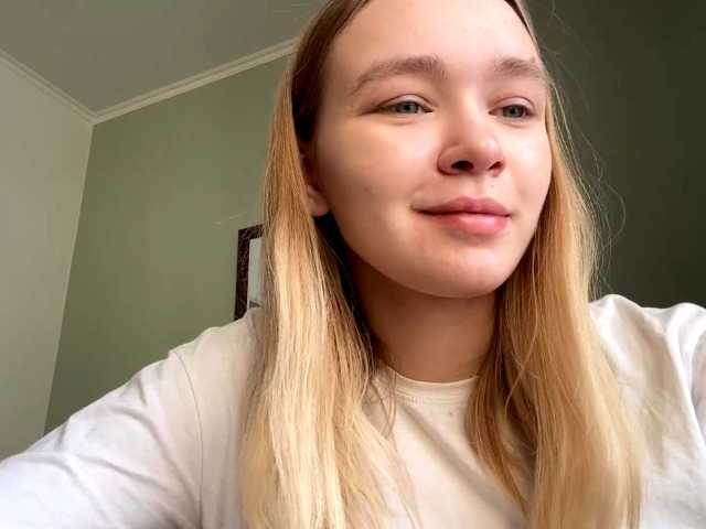 HerminiaLanting's BongaCams show and profile