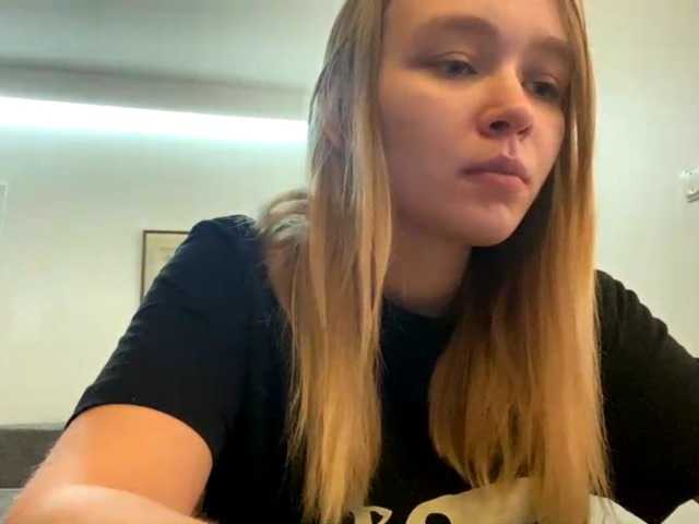 HerminiaLanting live cam profile