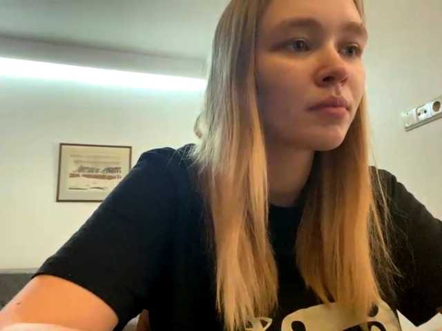 HerminiaLanting's BongaCams show and profile