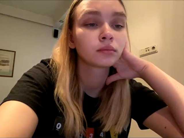 HerminiaLanting's BongaCams show and profile