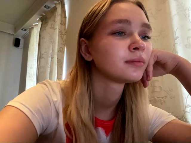 HerminiaLanting's BongaCams show and profile