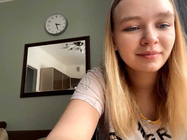 HerminiaLanting's BongaCams show and profile