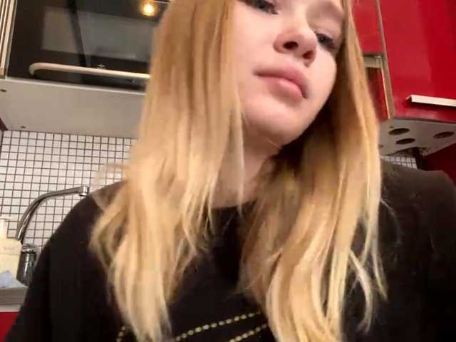 HerminiaLanting's BongaCams show and profile