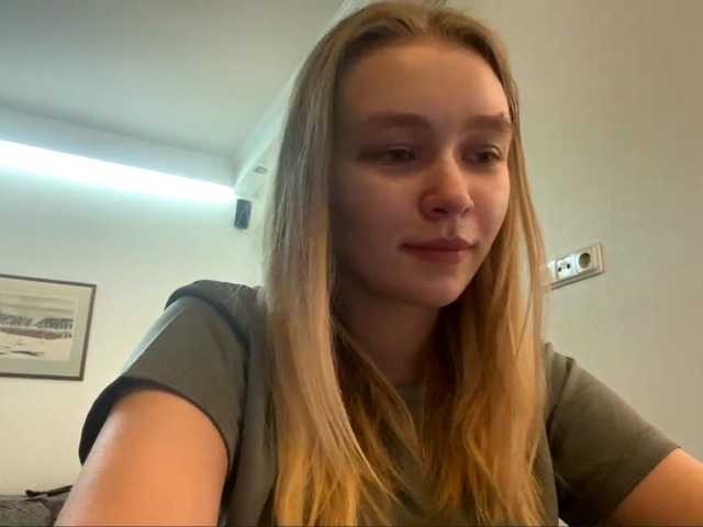 HerminiaLanting's BongaCams show and profile