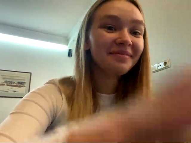 HerminiaLanting's BongaCams show and profile