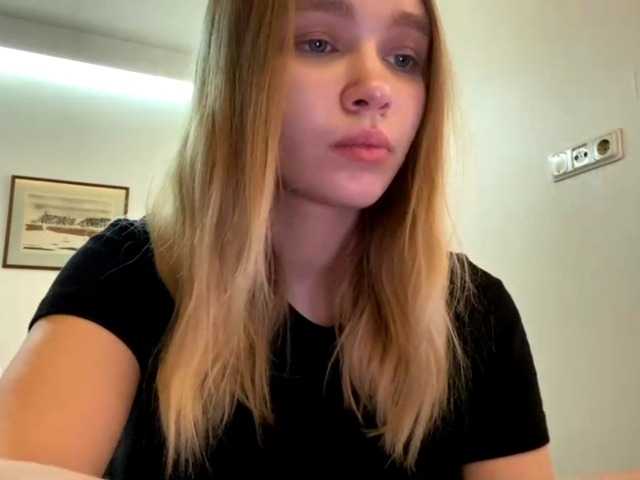 HerminiaLanting's BongaCams show and profile