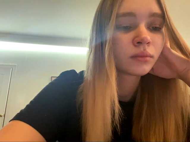 HerminiaLanting's BongaCams show and profile