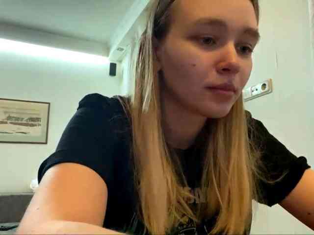 HerminiaLanting Live Webcam on BongaCams