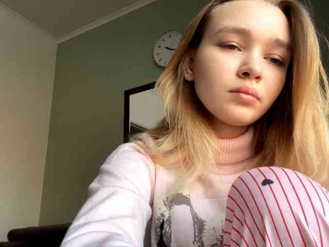 HerminiaLanting Live Webcam on BongaCams