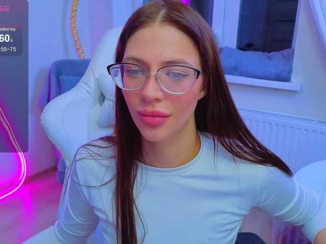 Lizattt's BongaCams show and profile