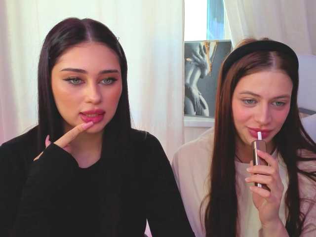 Lizattt's BongaCams show and profile