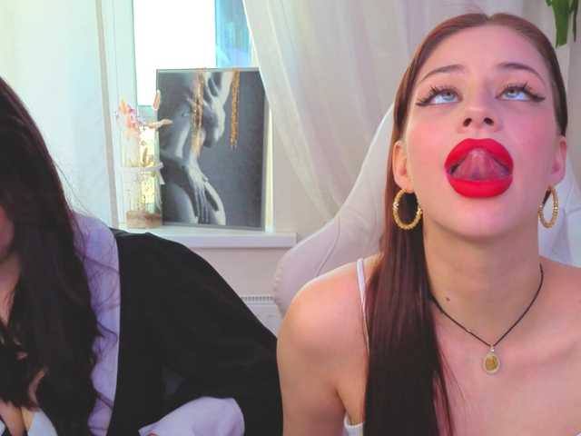 Lizattt's BongaCams show and profile