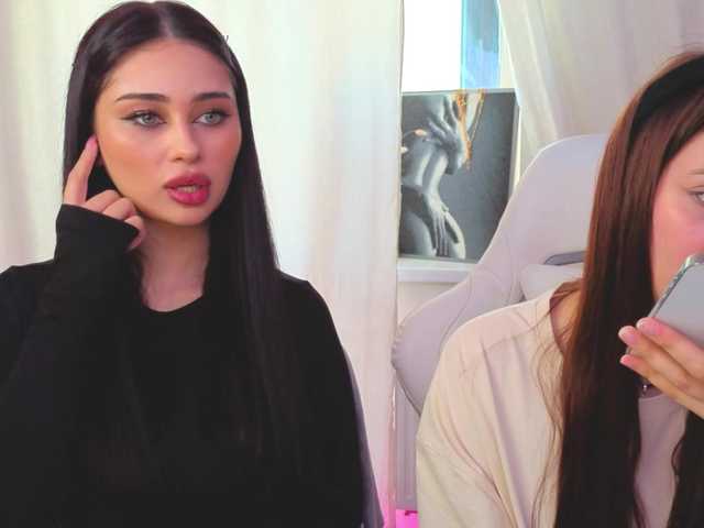 Lizattt's BongaCams show and profile