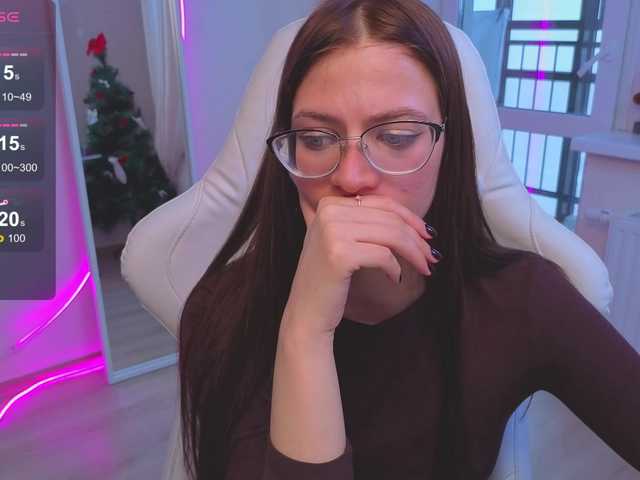 Lizattt's BongaCams show and profile